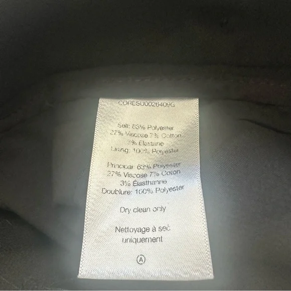 Veronica Beard Black Renzo Crest Button Pant with Gold Button Detail. Size 8. - Picture 6 of 6